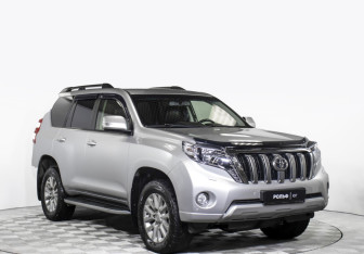 Подержанный автомобиль Toyota Land Cruiser Prado 2014 года (3 фото)