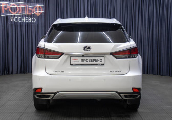 Подержанный автомобиль Lexus RX 2021 года (6 фото)