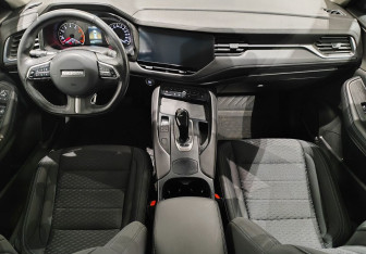 Подержанный автомобиль Haval F7 2021 года (10 фото)