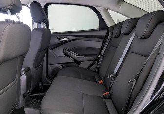 Подержанный автомобиль Ford Focus Sedan 2018 года (18 фото)