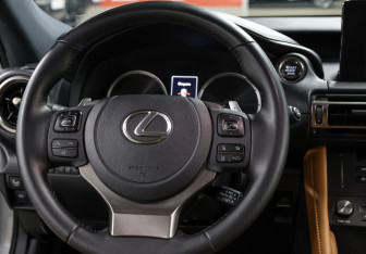 Подержанный автомобиль Lexus RC 2024 года (17 фото)