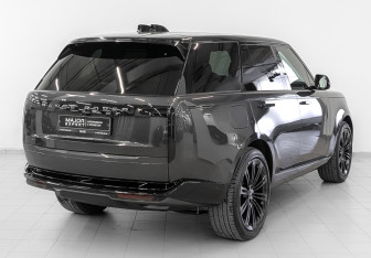 Подержанный автомобиль Land Rover Range Rover 2024 года (5 фото)