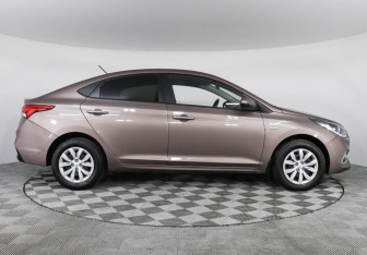 Подержанный автомобиль Hyundai Solaris Sedan 2019 года (4 фото)