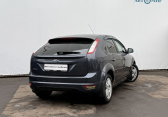 Подержанный автомобиль Ford Focus Hatchback 2010 года (5 фото)