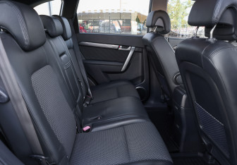 Подержанный автомобиль Chevrolet Captiva 2008 года (11 фото)