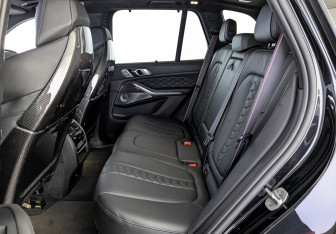 Подержанный автомобиль BMW X5 M 2020 года (18 фото)