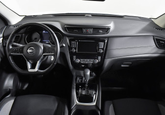 Подержанный автомобиль Nissan Qashqai 2021 года (11 фото)