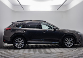 Подержанный автомобиль Mazda CX-9 2021 года (4 фото)