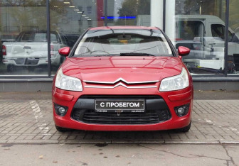 Подержанный автомобиль Citroen C4 Hatchback 2010 года (2 фото)