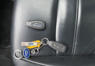 Подержанный автомобиль Ford Mondeo Sedan 2012 года (14 фото)