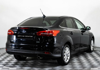Подержанный автомобиль Ford Focus Sedan 2017 года (3 фото)