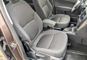 Подержанный автомобиль Skoda Yeti 2015 года (23 фото)