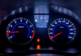 Подержанный автомобиль Hyundai Solaris Sedan 2015 года (16 фото)