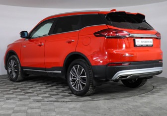 Подержанный автомобиль Geely Atlas Pro 2021 года (7 фото)