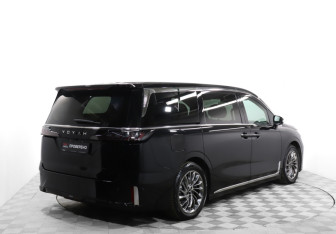 Подержанный автомобиль Voyah Dream 2023 года (5 фото)