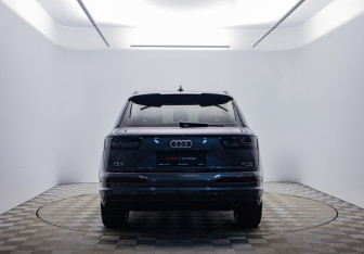 Подержанный автомобиль Audi Q7 2018 года (6 фото)