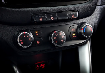 Подержанный автомобиль Kia Ceed Wagon 2017 года (25 фото)