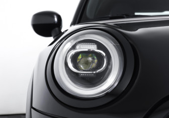 Подержанный автомобиль MINI Hatch 2020 года (22 фото)