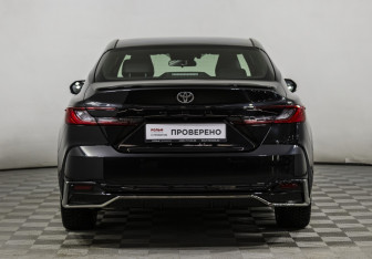 Подержанный автомобиль Toyota Camry Sedan 2024 года (6 фото)