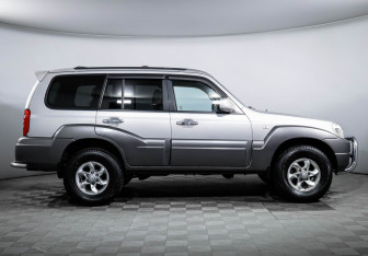 Подержанный автомобиль Hyundai Terracan 2004 года (4 фото)