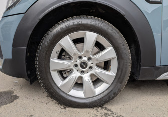 Подержанный автомобиль MINI Countryman 2021 года (12 фото)
