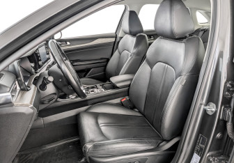 Подержанный автомобиль Kia K5 2020 года (20 фото)