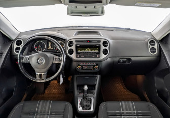 Подержанный автомобиль Volkswagen Tiguan 2015 года (14 фото)