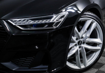 Подержанный автомобиль Audi A7 2020 года (16 фото)