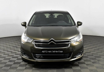 Подержанный автомобиль Citroen C4 Sedan 2015 года (2 фото)