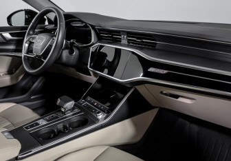 Подержанный автомобиль Audi A6 Sedan 2020 года (9 фото)