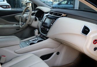Подержанный автомобиль Nissan Murano Suv 2017 года (7 фото)