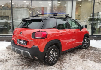 Подержанный автомобиль Citroen C3 Aircross 2018 года (8 фото)