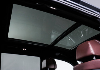 Подержанный автомобиль BMW X7 2021 года (17 фото)