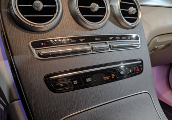 Подержанный автомобиль Mercedes-Benz GLC Coupe 2021 года (28 фото)