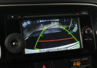 Подержанный автомобиль Mitsubishi Outlander 2013 года (14 фото)