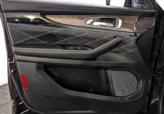 Подержанный автомобиль Exeed VX 2022 года (19 фото)