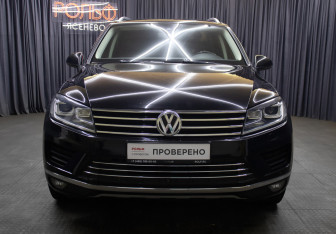 Подержанный автомобиль Volkswagen Touareg 2015 года (2 фото)