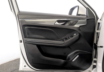 Подержанный автомобиль Haval Jolion 2023 года (19 фото)