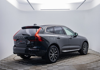 Подержанный автомобиль Volvo XC60 2018 года (5 фото)