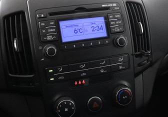 Подержанный автомобиль Hyundai i30 Hatchback 2010 года (9 фото)