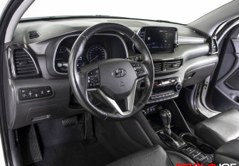 Подержанный автомобиль Hyundai Tucson 2020 года (19 фото)