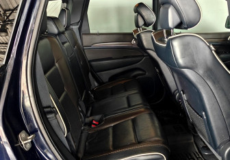 Подержанный автомобиль Jeep Grand Cherokee 2014 года (10 фото)