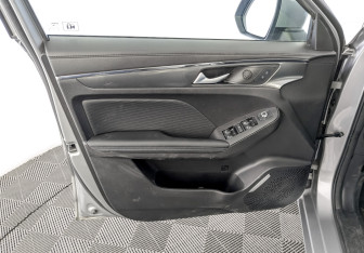 Подержанный автомобиль Haval Jolion 2023 года (19 фото)