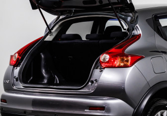 Подержанный автомобиль Nissan Juke 2014 года (13 фото)