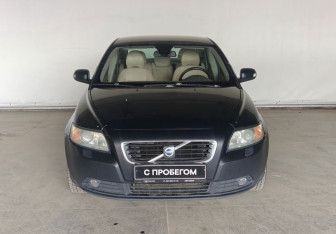 Подержанный автомобиль Volvo S40 2007 года (2 фото)