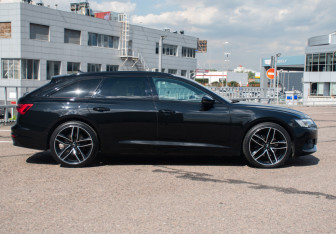 Подержанный автомобиль Audi A6 Sedan 2020 года (4 фото)