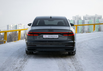 Подержанный автомобиль Audi A8 2019 года (5 фото)