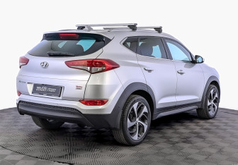Подержанный автомобиль Hyundai Tucson 2016 года (5 фото)
