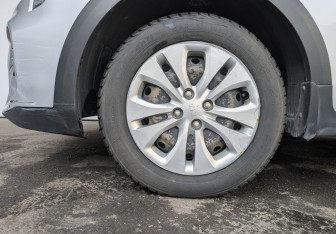 Подержанный автомобиль Kia Rio Hatchback 2021 года (11 фото)