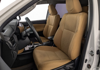 Подержанный автомобиль Toyota Fortuner 2022 года (20 фото)